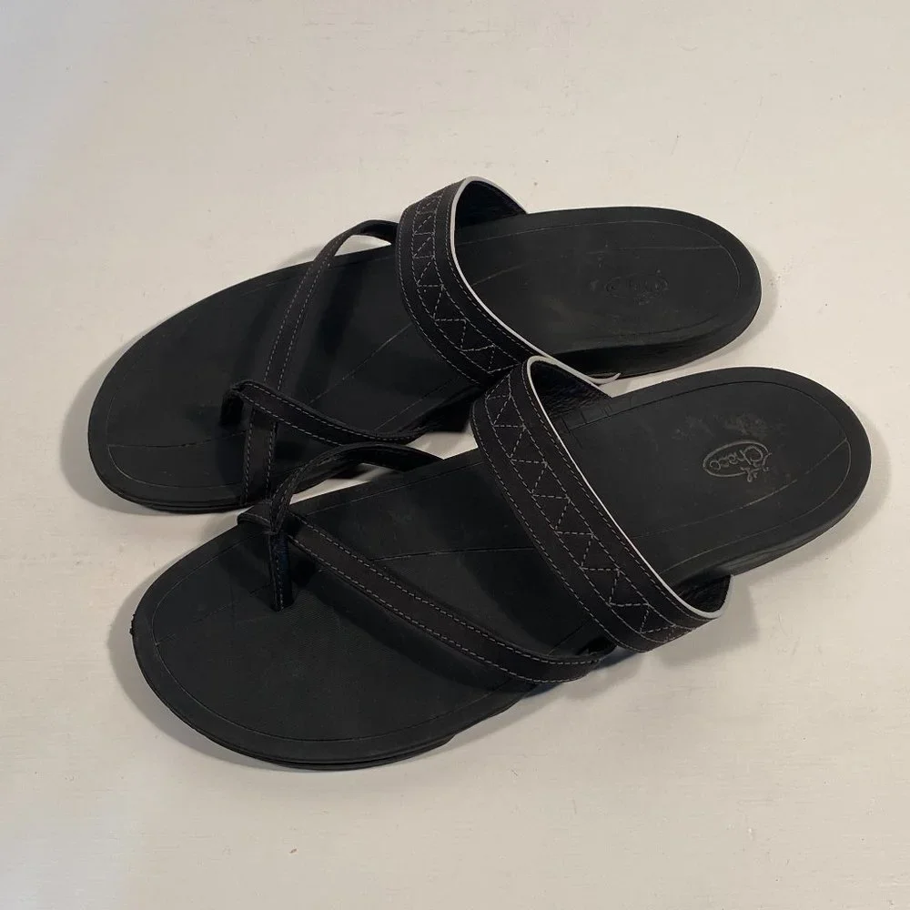 Chaco Deja Black Toe Strap Hiking Sandals Women Size 9
